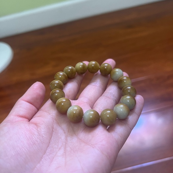 Jade bracelets - Picture 3 of 10